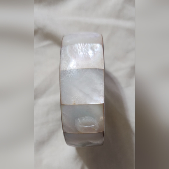 Elegant Mother of Pearl Sterling Cuff Bracelet - Picture 1 of 4